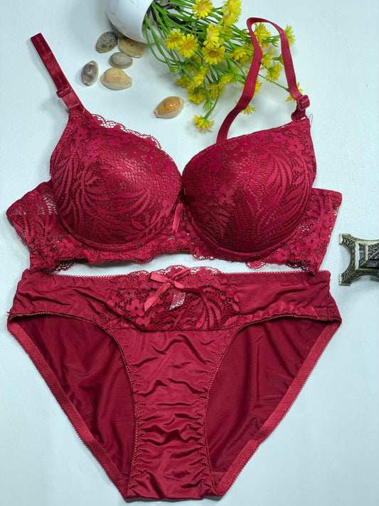 ✨ Elegant Burgundy Lace Lingerie Set – Padded Bra & Matching Panty